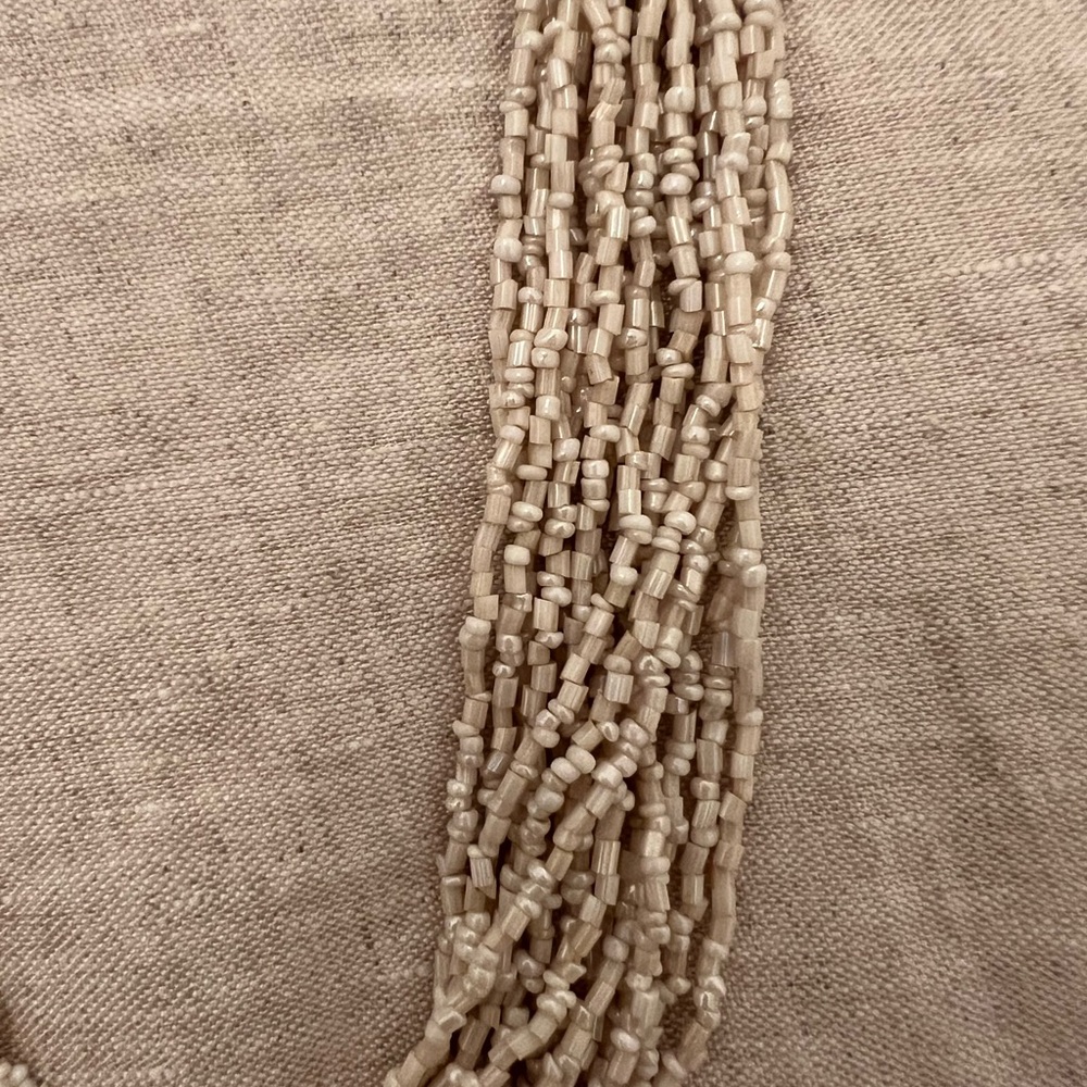 Shell bead necklace - Picture 4 of 4